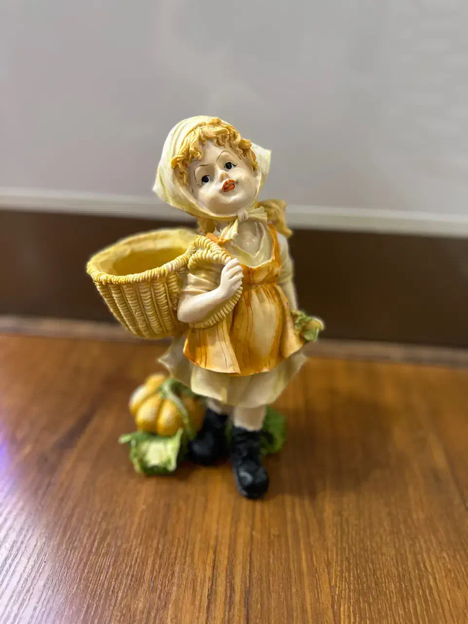 مجسمه|مجسمه، تندیس، ماکت|ماهدشت, |دیوار