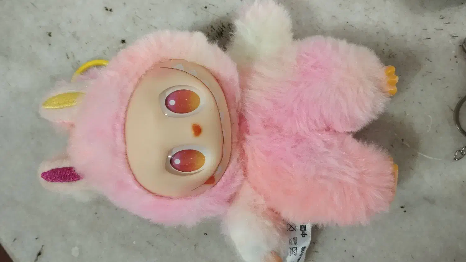 عروسک لبوبو|اسباببازی|لاهیجان, شهید آوینی|دیوار