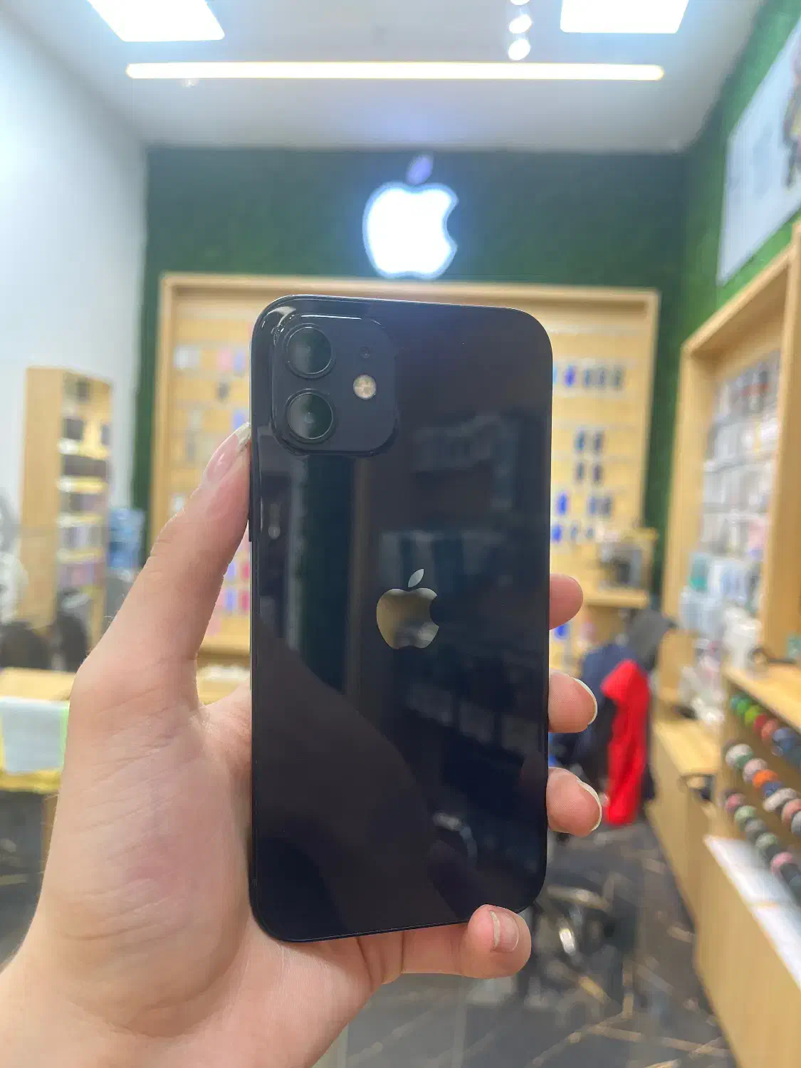 ۱۲نورمال|موبایل|تهران, صادقیه|دیوار