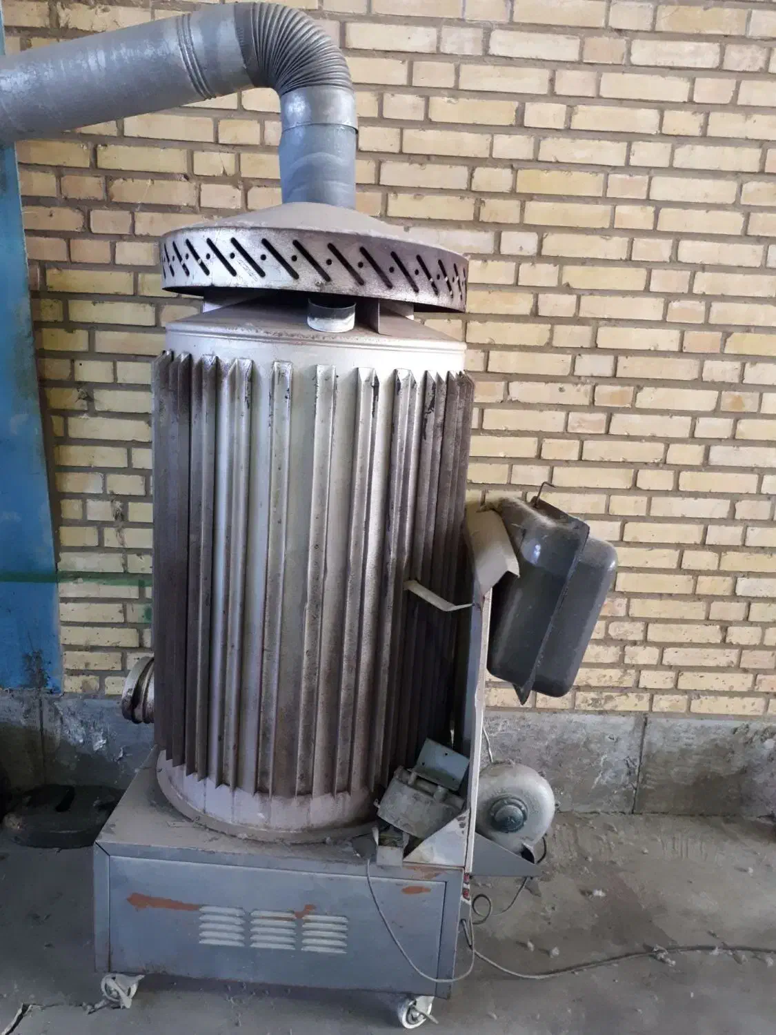 بخاری گنبدی مناسب کارگاه وشرکت|بخاری، هیتر، شومینه|الوند, |دیوار