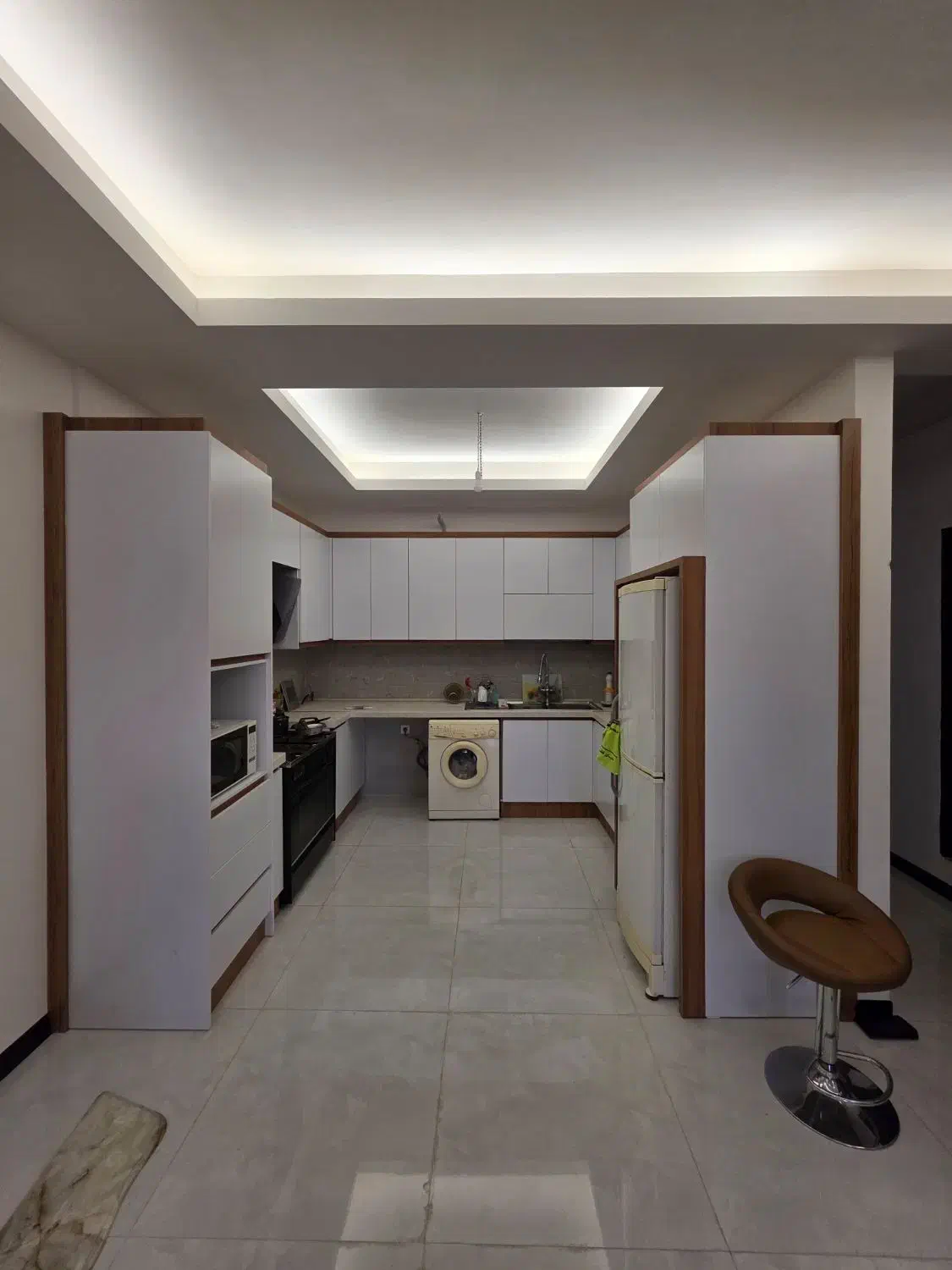 آپارتمان ۱۰۵ متری نوساز/ جمهوری/ جنب دریا|فروش آپارتمان|تنکابن, |دیوار