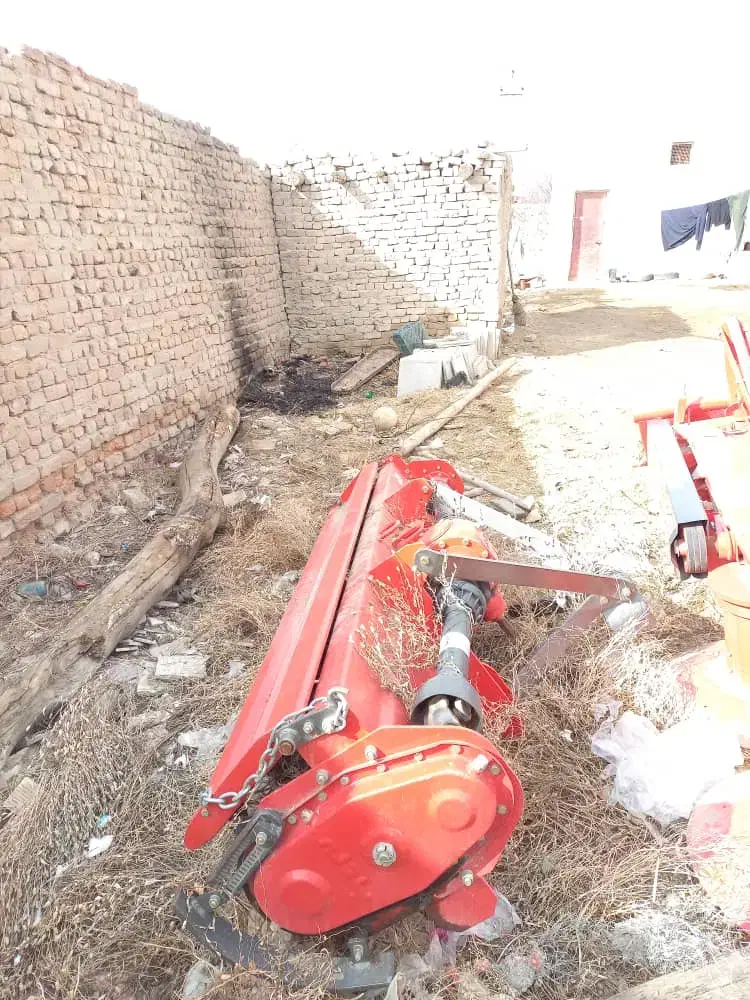 چاپر کلوخ شکن سرزن سیبکار|ماشین‌آلات صنعتی|ملایر, |دیوار