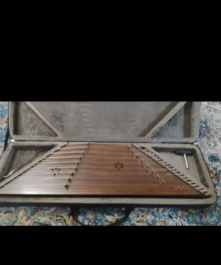 سنتور اصیل قیمت مناسب|سازهای سنتی|ایلام, |دیوار