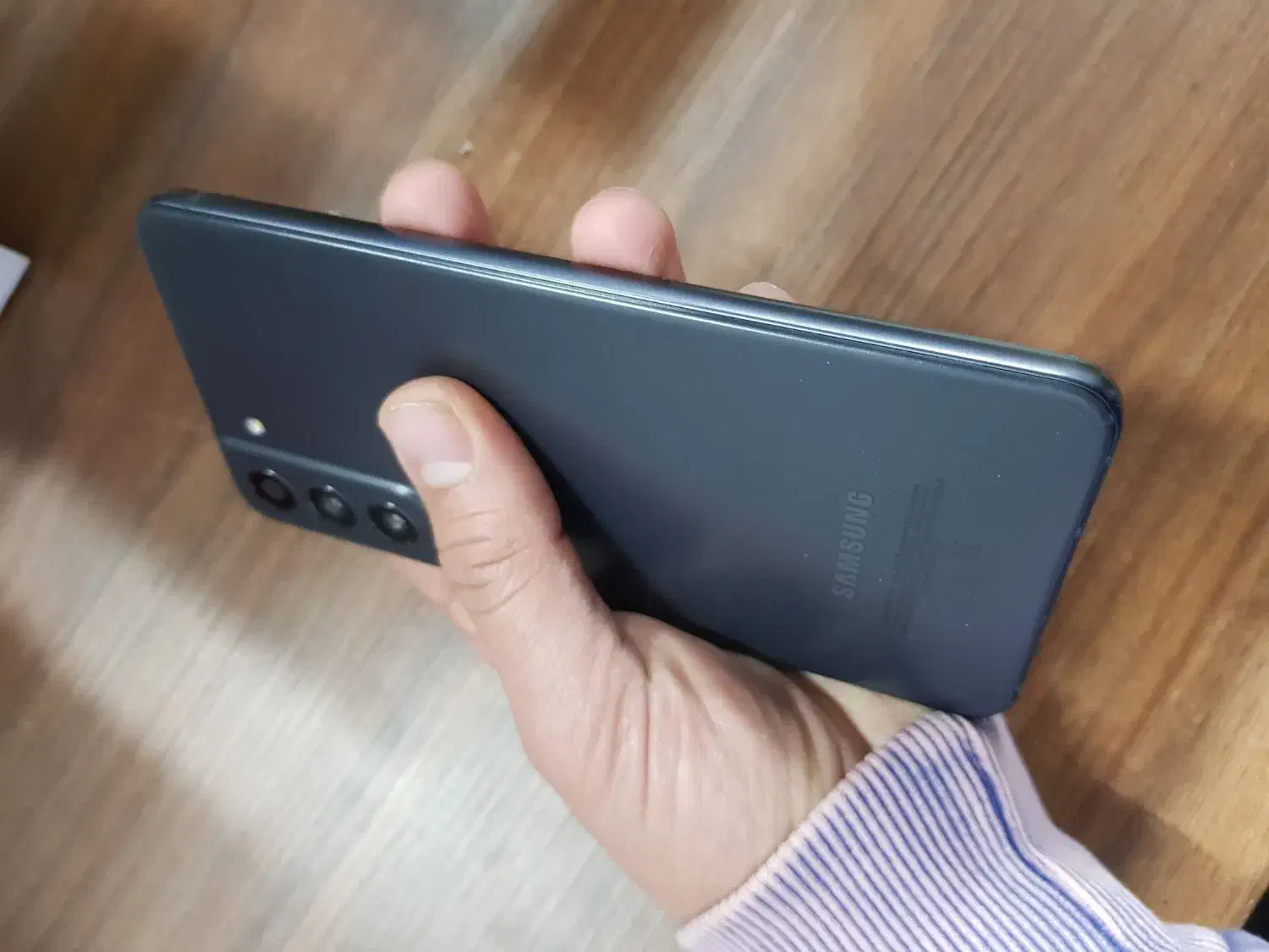 f3 8/256|موبایل|اصفهان, رهنان|دیوار