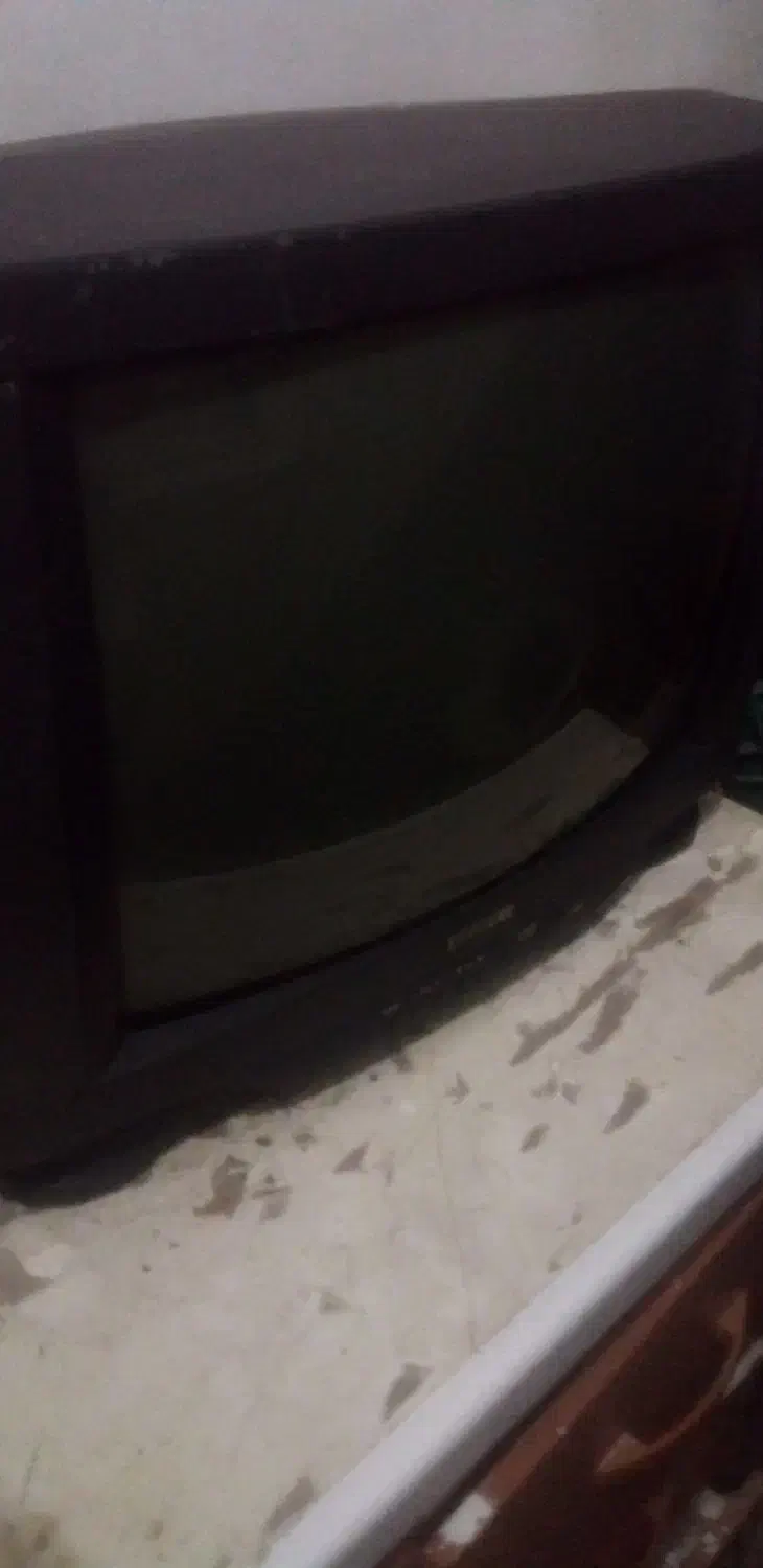 تلویزیون ۲۱ اینچ|تلویزیون و پروژکتور|رودسر, |دیوار