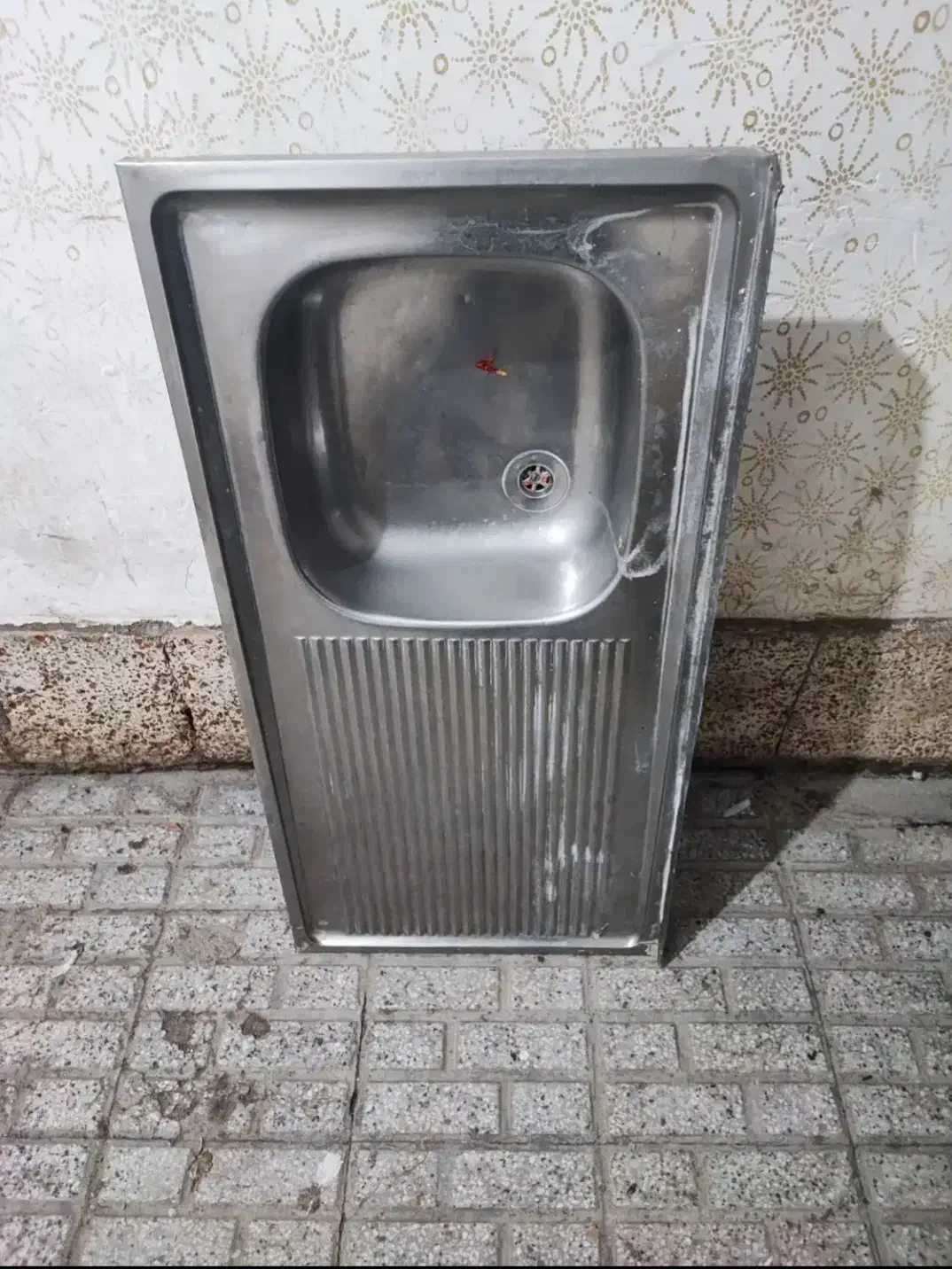 سینک|آب‌چکان و نظم‌دهنده ظروف|تربت‌حیدریه, شهرک ولیعصر|دیوار