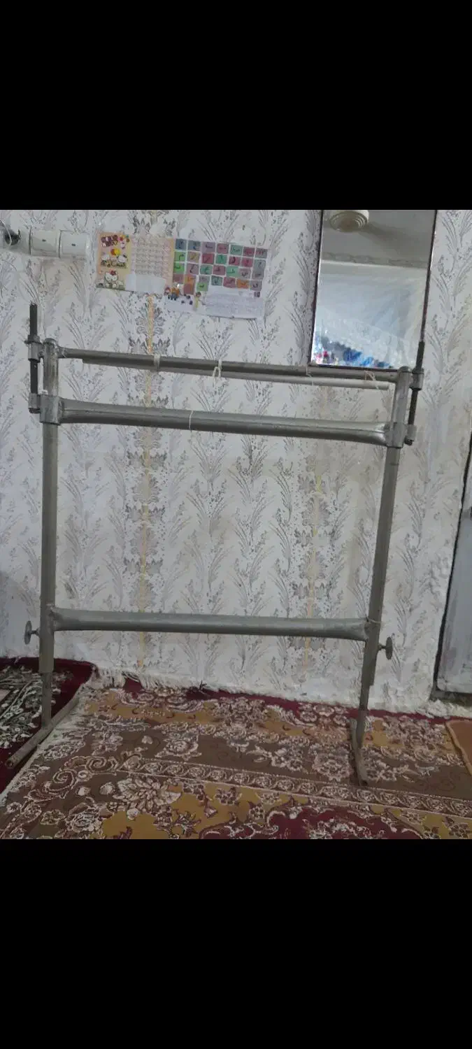 یک عدد دار قالی جنس محکم وآهنی|ابزارآلات|نگین شهر, |دیوار