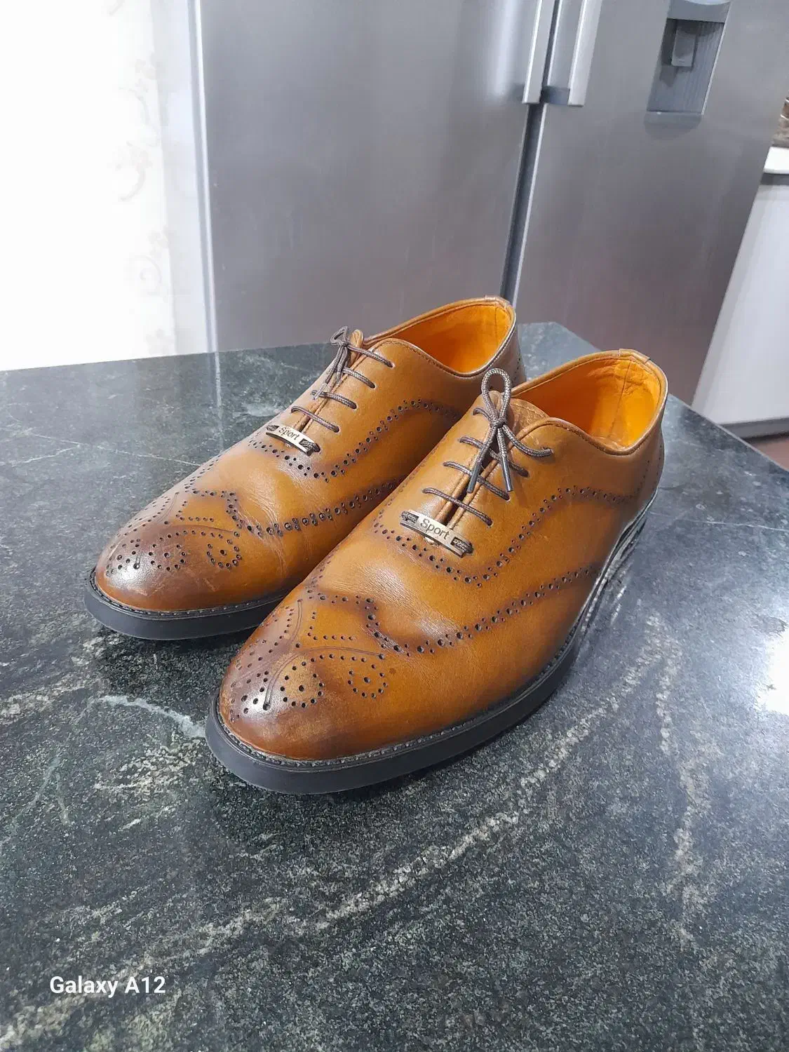 یک عدد کفش مجلسی|کیف، کفش، کمربند|اهواز, کوی شایسته|دیوار