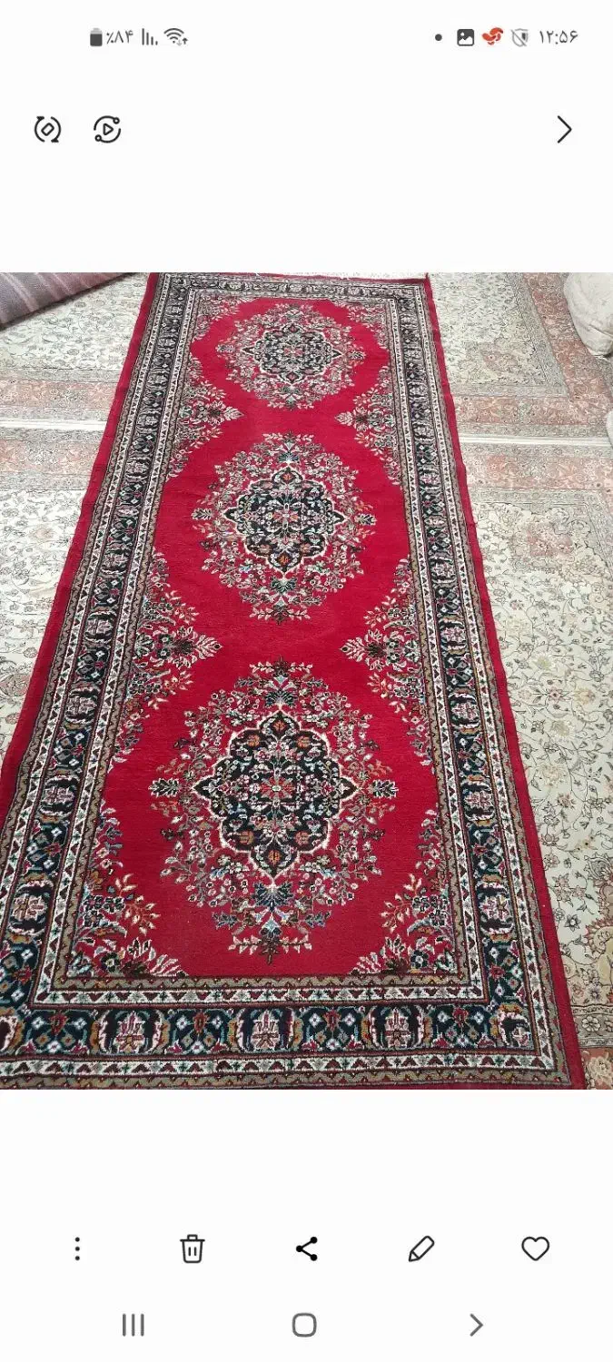 چند تخته فرش کوچک و کناره|فرش|کرمانشاه, |دیوار