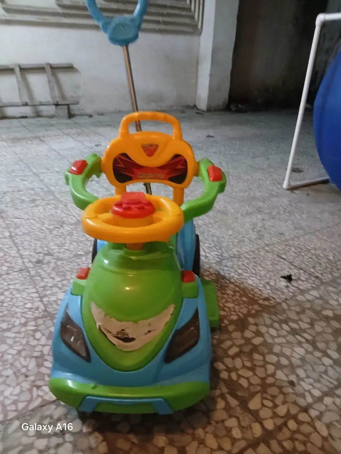 ماشین اسباب بازی ۴ چرخ|اسباب‌‌بازی|رشت, چمارسرا|دیوار