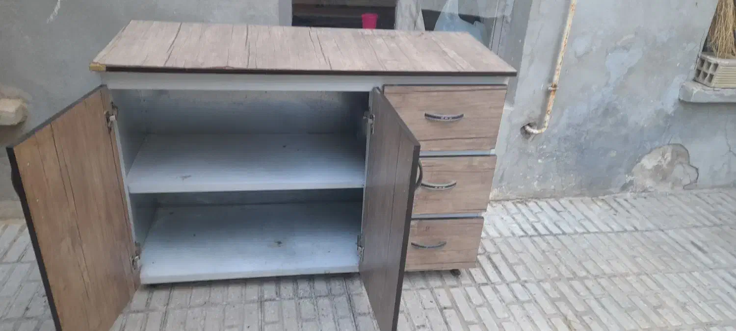 کمد|جاکفشی، کمد، دراور|کرمانشاه, |دیوار