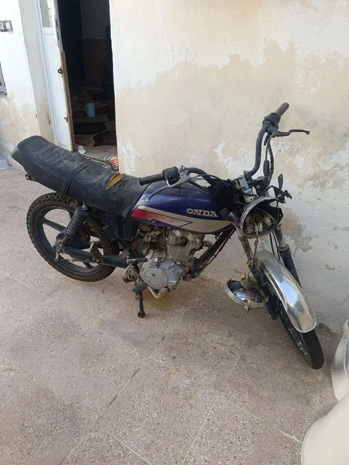 موتورسیکلت|موتورسیکلت|شیراز, محراب|دیوار