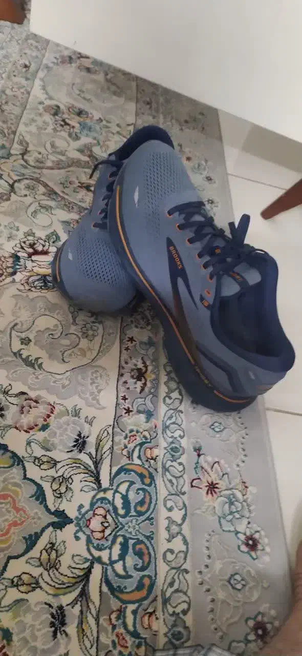 کفش اسپرت|کیف، کفش، کمربند|مشهد, هنرور|دیوار