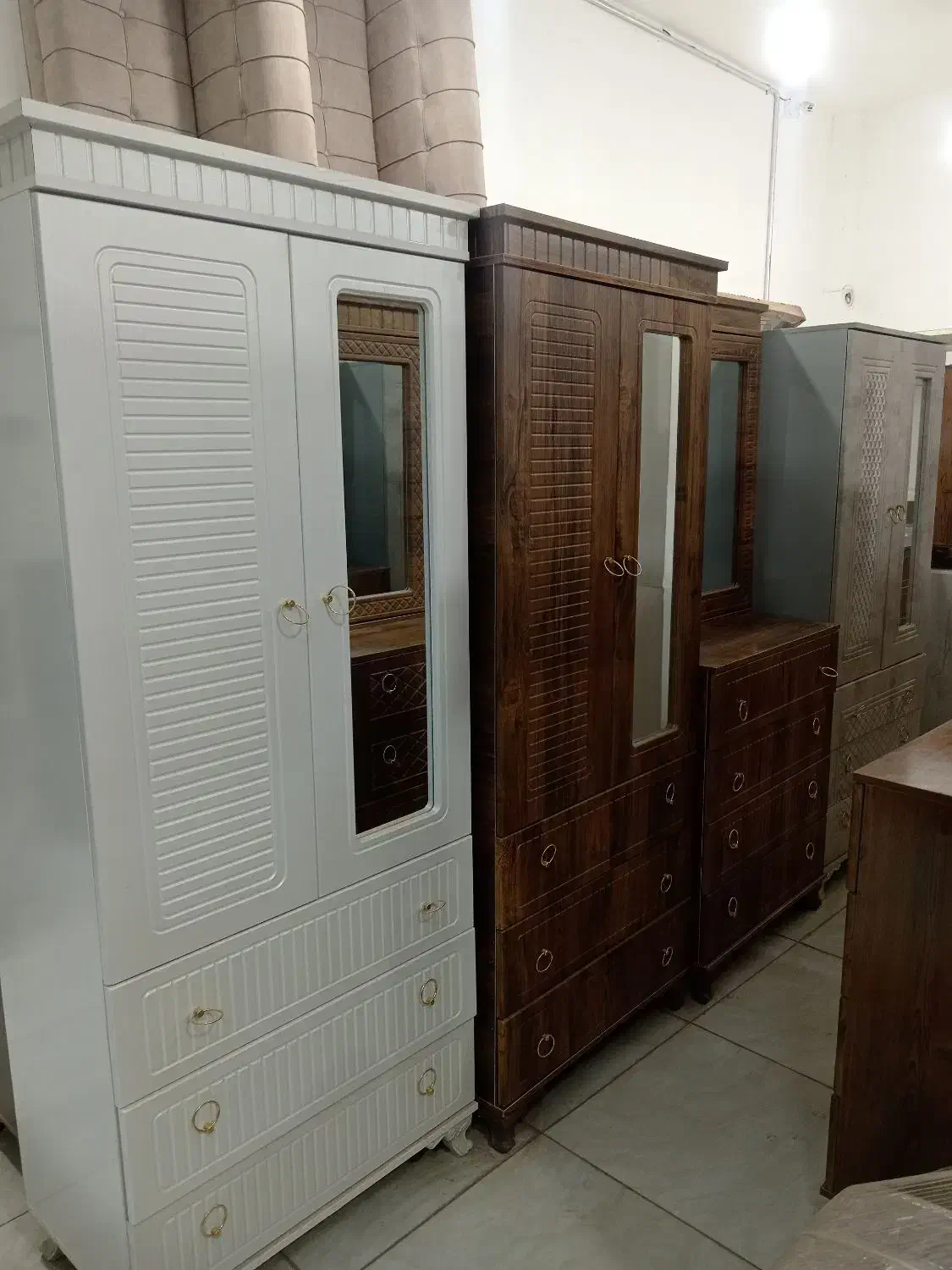 کمد لباس و دراور  جدید 4500|جاکفشی، کمد، دراور|سبزوار, طبرسی (جعفرآباد)|دیوار