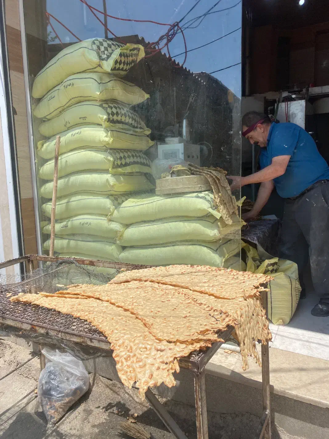 فروش مغازه سنگک پزی به همراه امتیازات|فروش مغازه و غرفه|عجب شیر, |دیوار