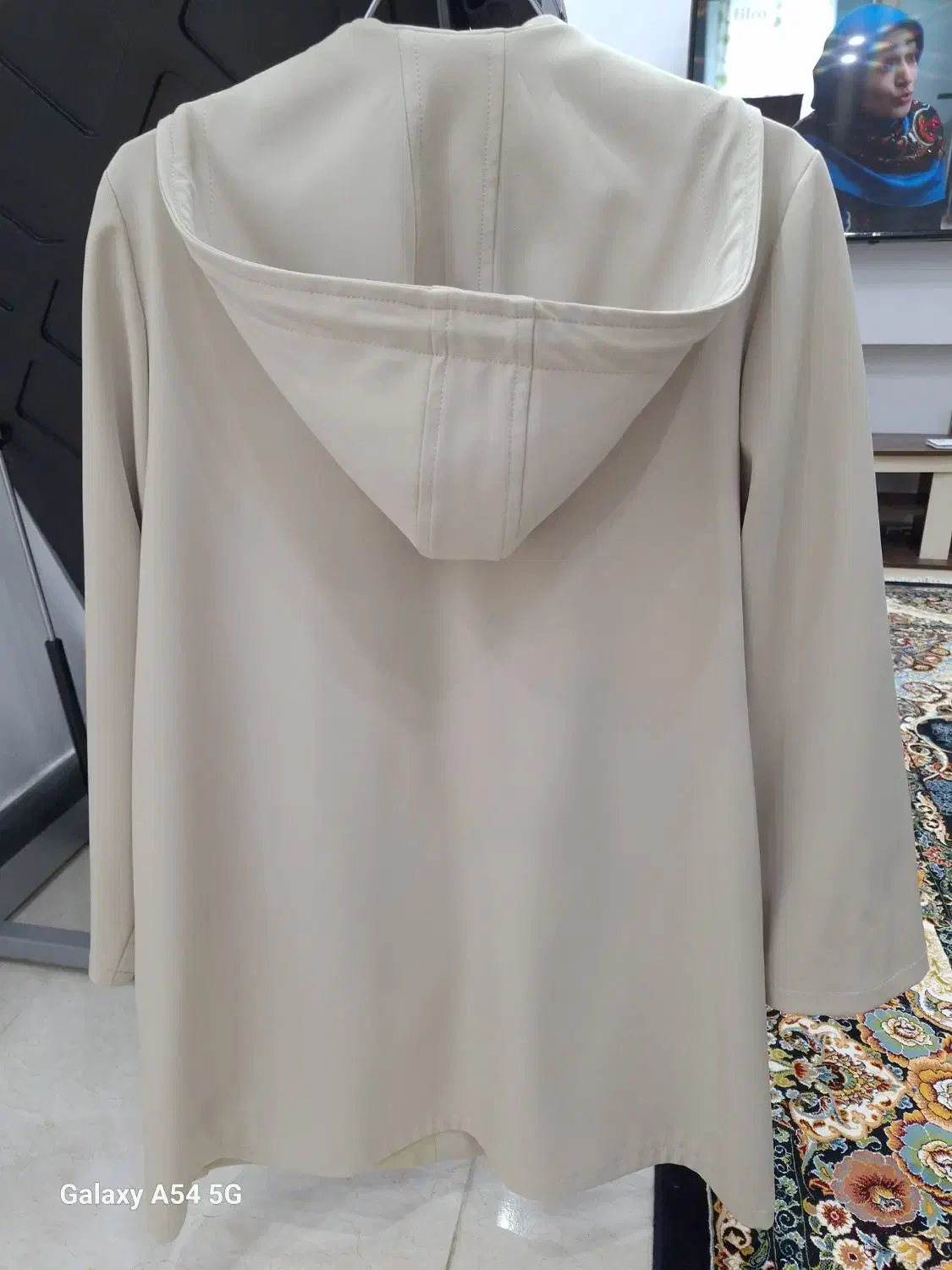 پالتو . بارونی نو|لباس|خرم‌آباد, |دیوار