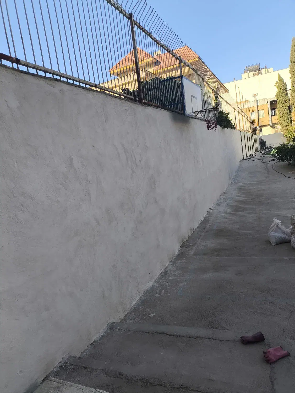 سیمان کاری و نرمه گشی کف سازی و شیب بندی|خدمات پیشه و مهارت|صدرا-فارس, فاز ۱|دیوار