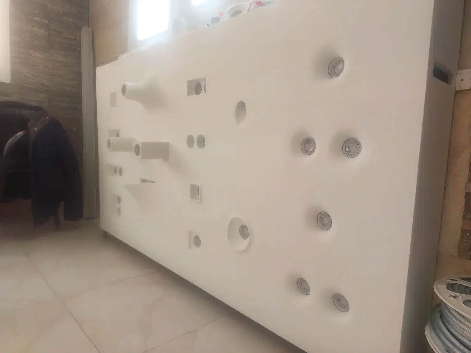 لاین نوری و فریم هالوژن گچی|لامپ و چراغ|اصفهان, درب کوشک|دیوار