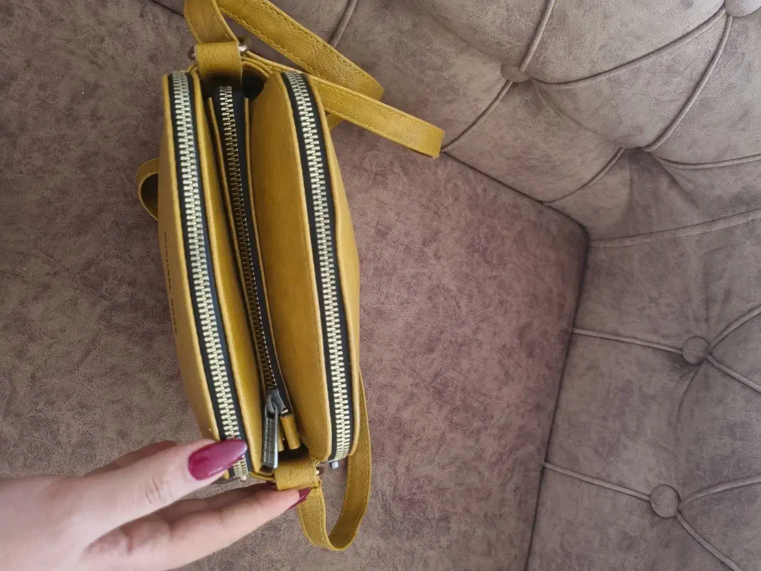 کیف|کیف، کفش، کمربند|هشتگرد, شهرک کوثر|دیوار