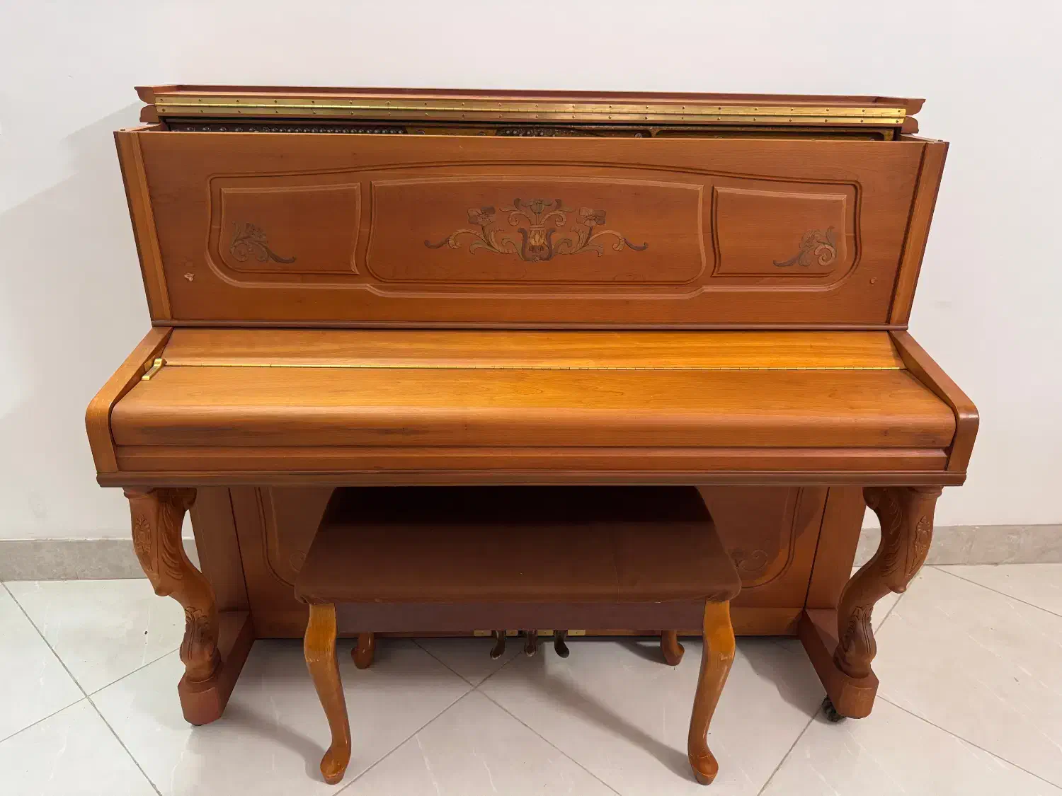 پیانو سمیک کره جنوبی|پیانو، کیبورد، آکاردئون|کاشان, زیارتی|دیوار