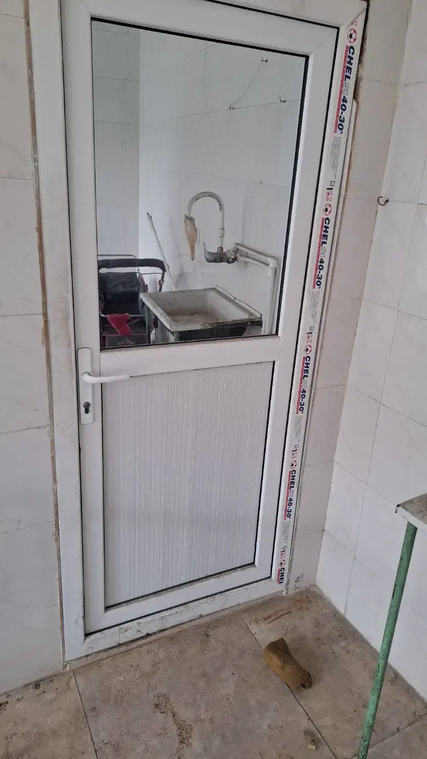 درب وپنجره|مصالح و تجهیزات ساختمان|لیسار, |دیوار