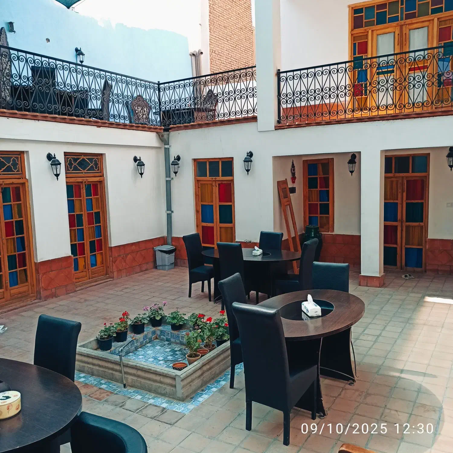 بوم گردی در قلب میدان نقش جهان|اجارهٔ کوتاه‌مدت آپارتمان و سوئیت|اصفهان, نقش جهان|دیوار