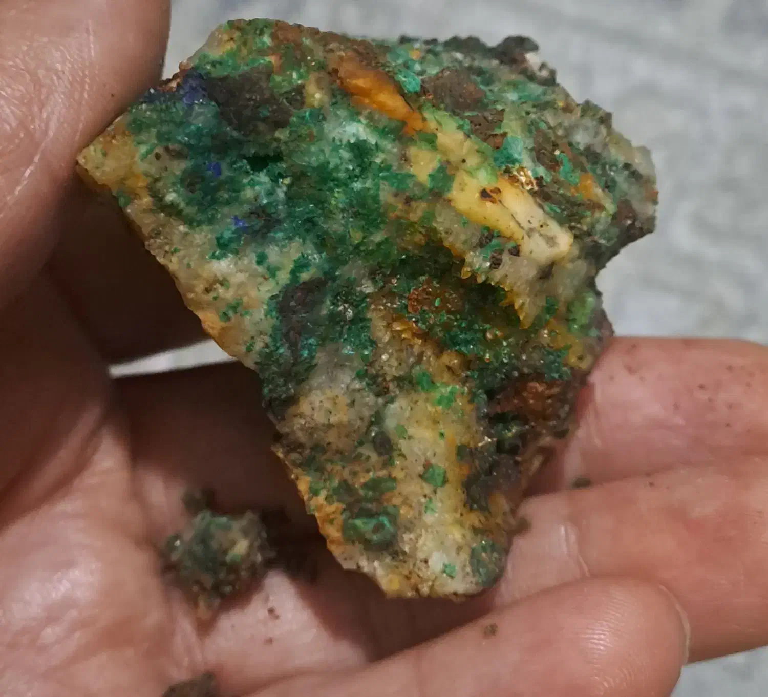 سنگ معدنی|جواهرات|رباط‌کریم, رباط‌کریم|دیوار