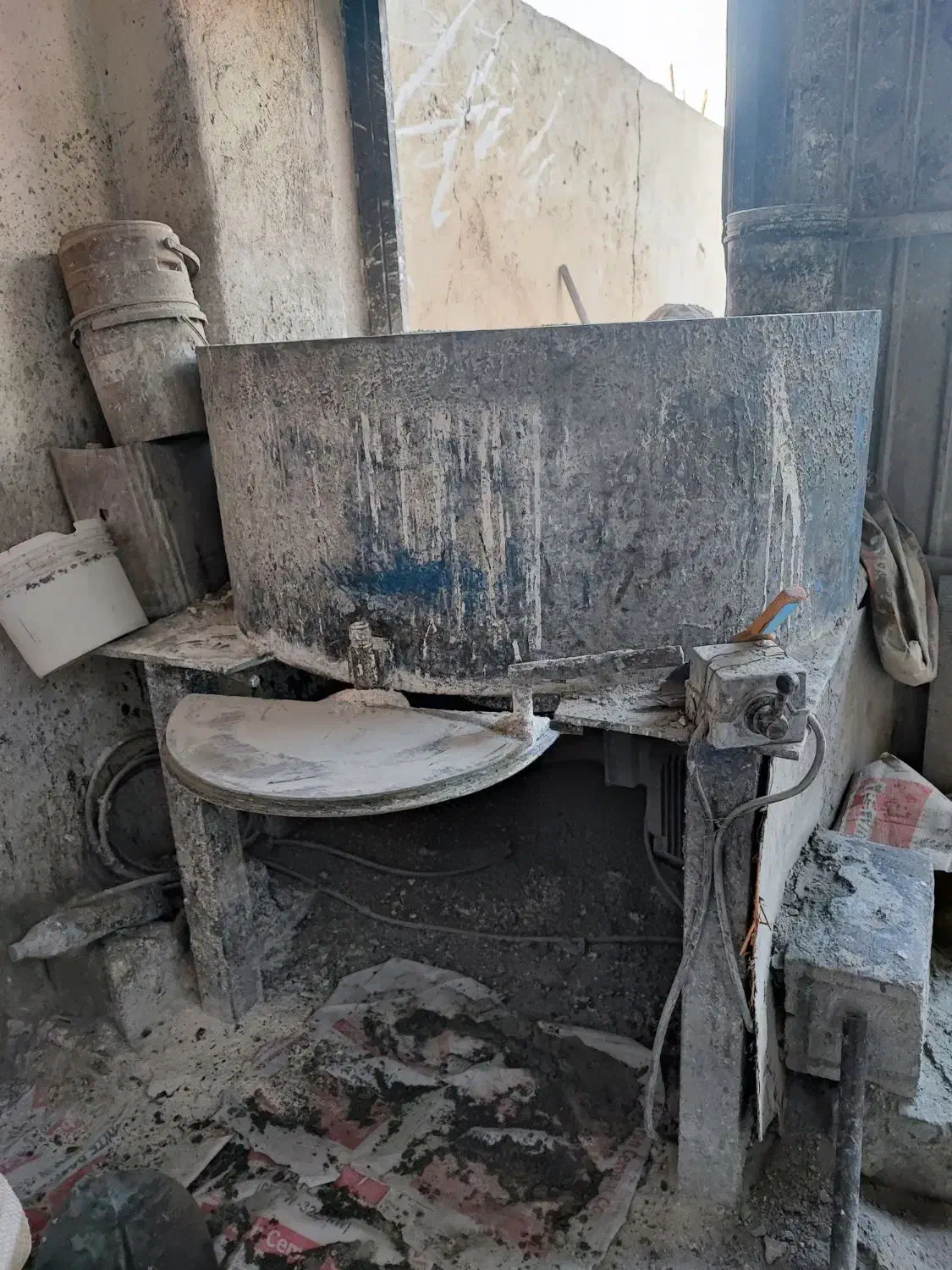 فروش کارگاه تولید موزاییک پلیمری با تمام تجهیزات|ماشینآلات صنعتی|چهارباغ, |دیوار