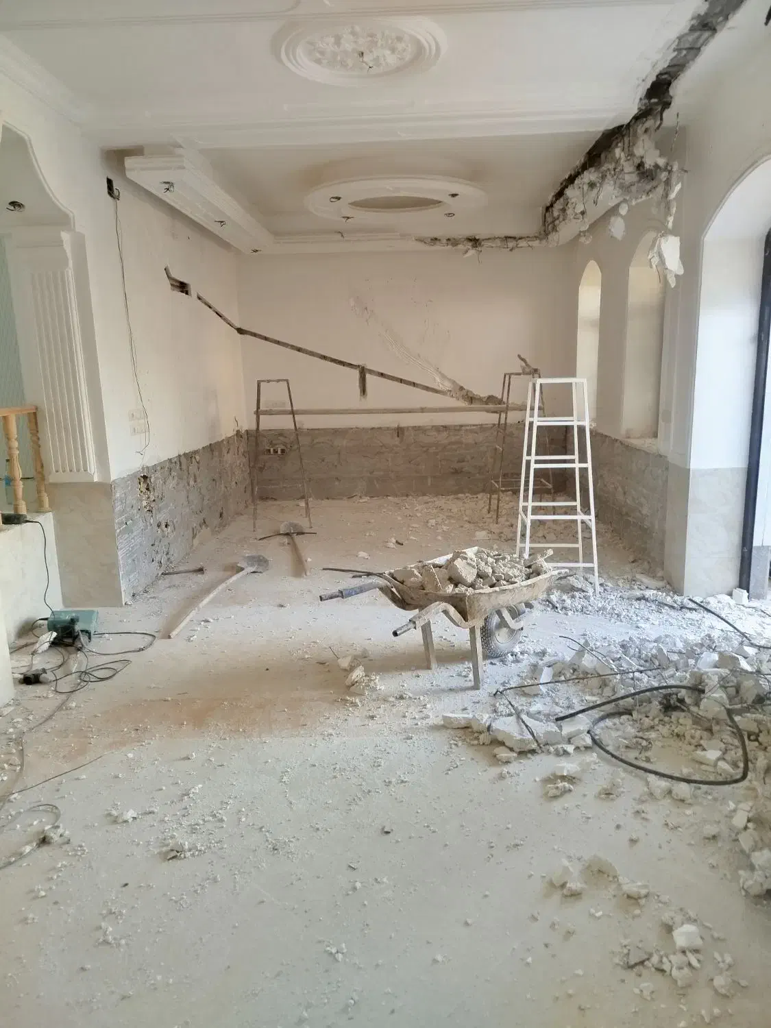 تخریب کار هستم|خدمات پیشه و مهارت|برازجان, |دیوار