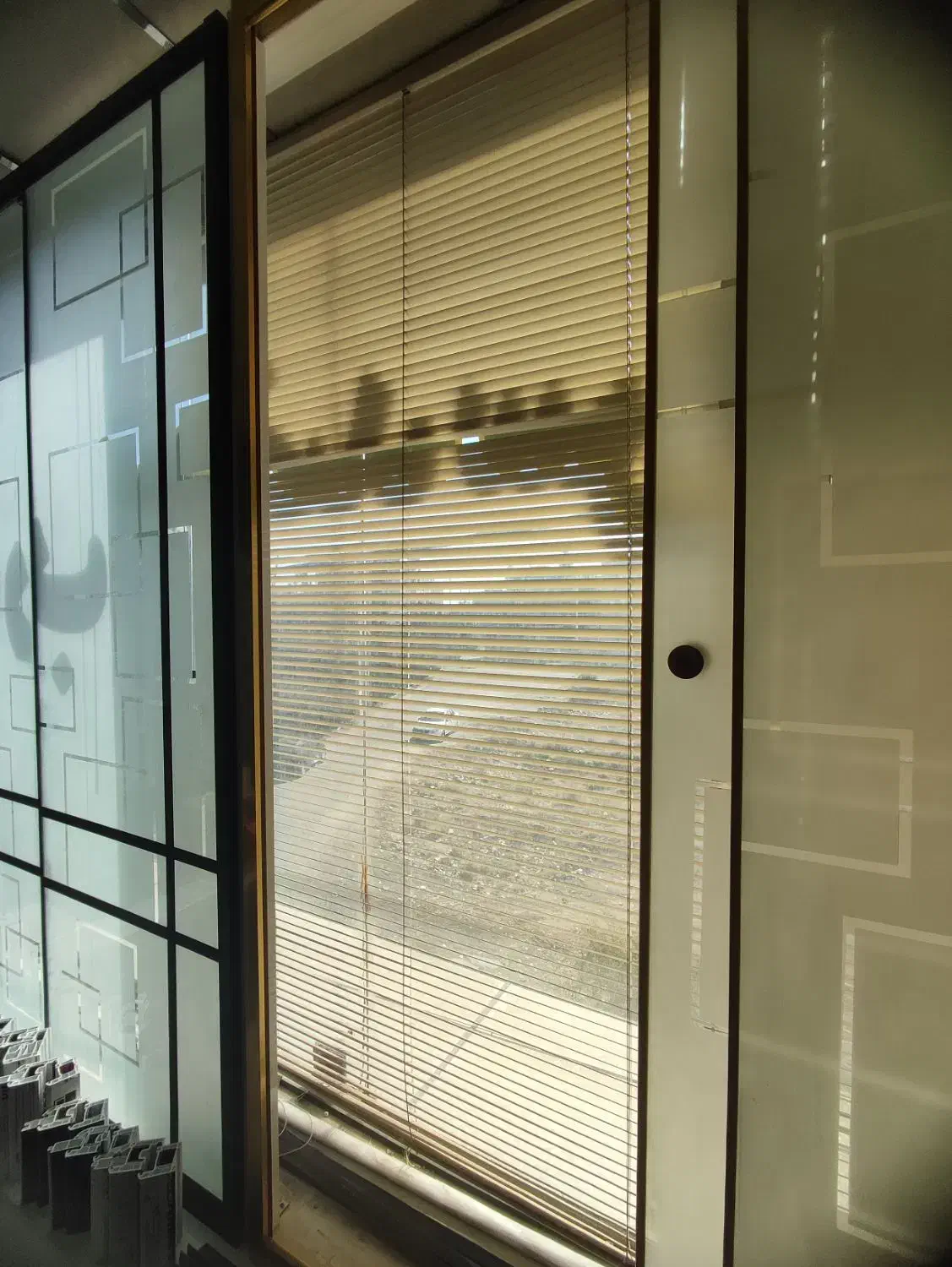 پرده کرکره ای|پرده، رانر، رومیزی|قم, قلعه یزدیها|دیوار