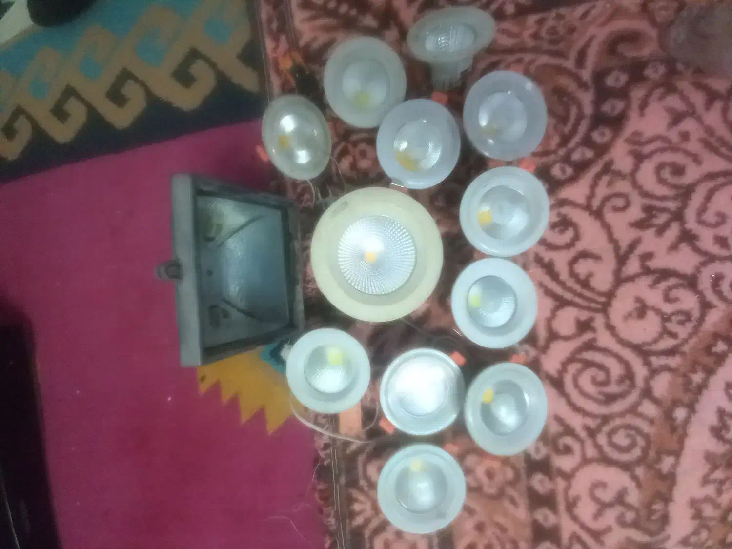 فروش چندعددپرژکتور|لامپ و چراغ|کاشان, کارگر|دیوار