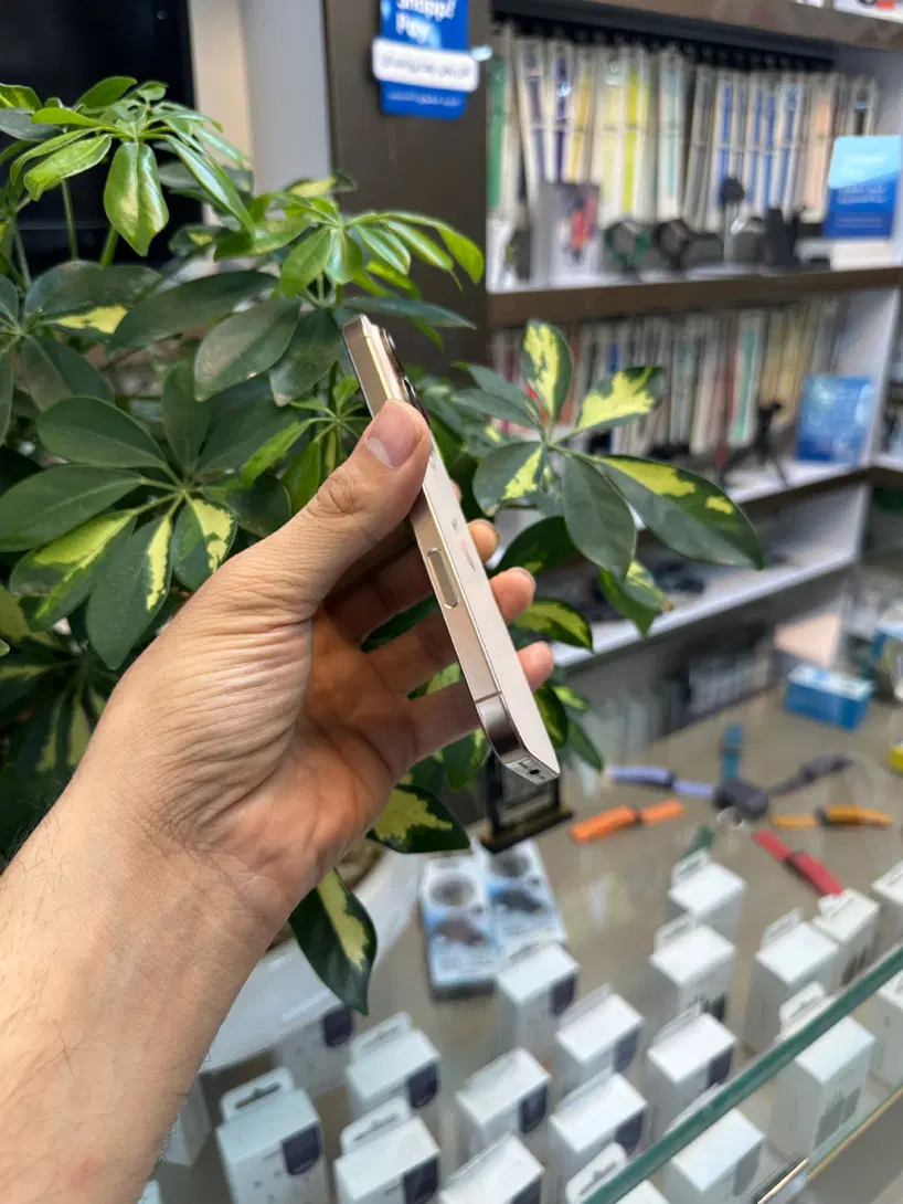 iPhone 16 promax battery 100% بدون ریجستر دو سیم|موبایل|اصفهان, گلزار|دیوار