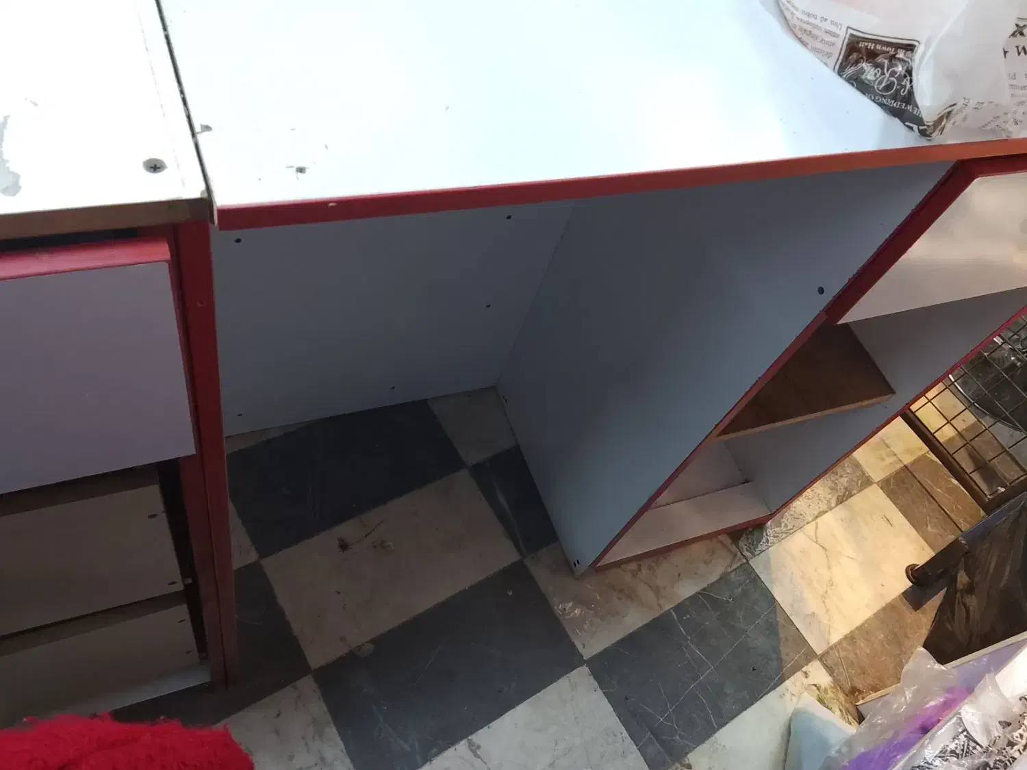 پیشخوان|دفتر کار|بندر انزلی, شاکوچه|دیوار