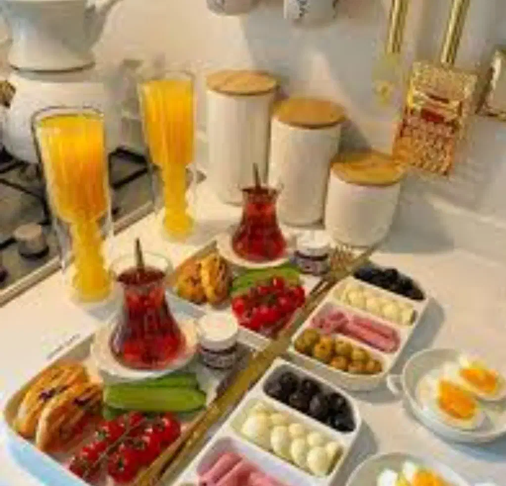 تور گردشی دخترانه|تور و چارتر|رشت, بازار|دیوار