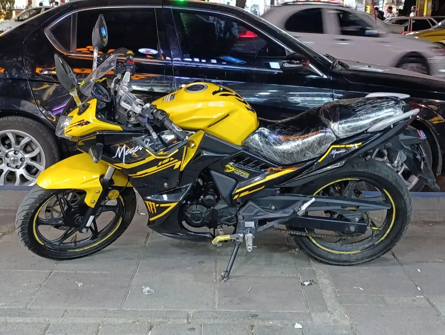 موتور مگلی مدل 1400 زرد خوش رخ|موتورسیکلت|محمدیه-قزوین, |دیوار