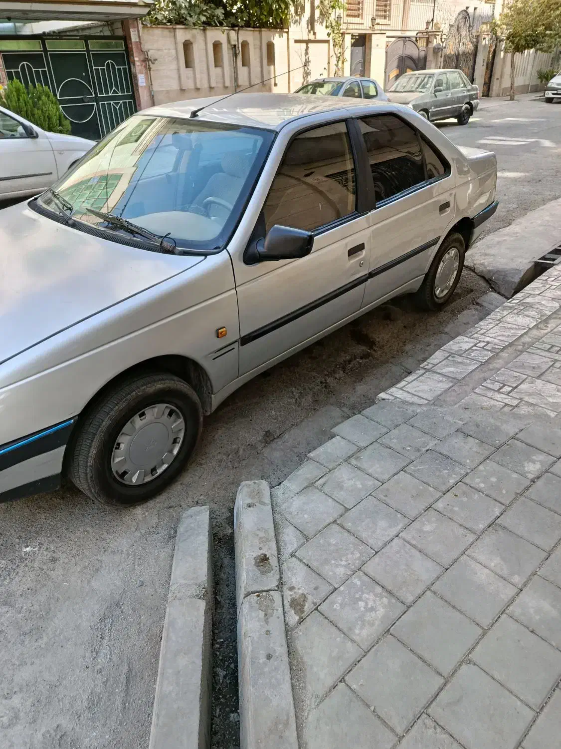 پژو405مدل93|خودرو سواری و وانت|تهران, شهرک پاسداران|دیوار