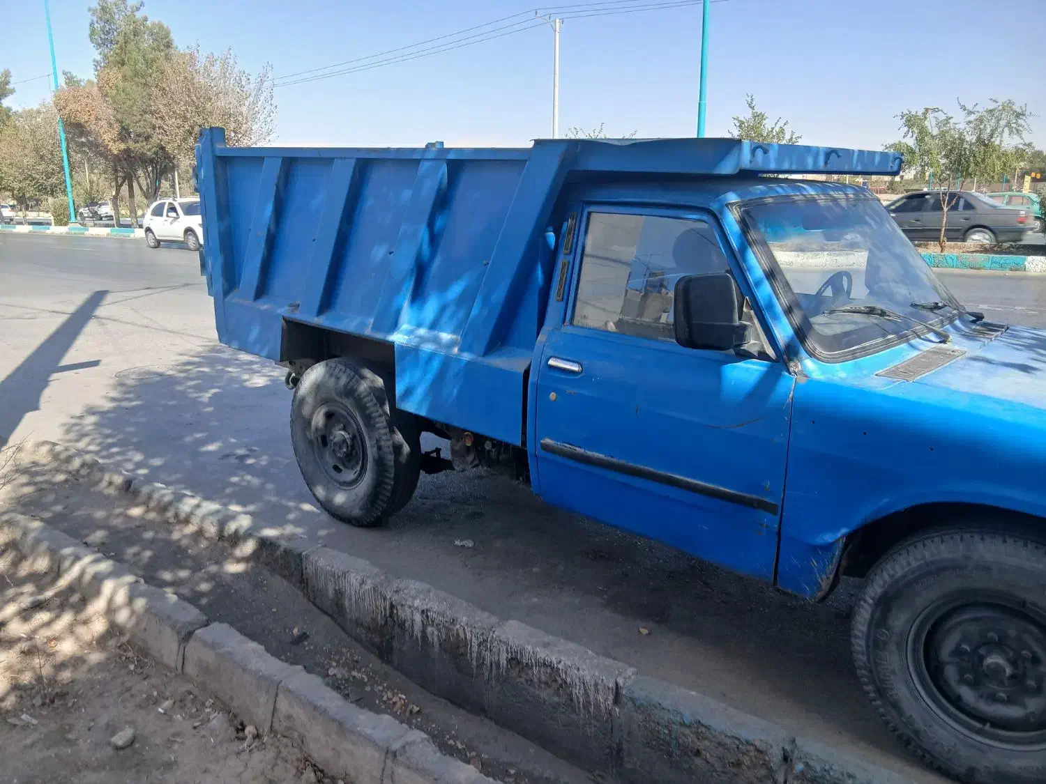 نیسان کمپرسی جهت حمل مصالح و نخاله ساختمانی|خدمات حمل و نقل|یزد, |دیوار