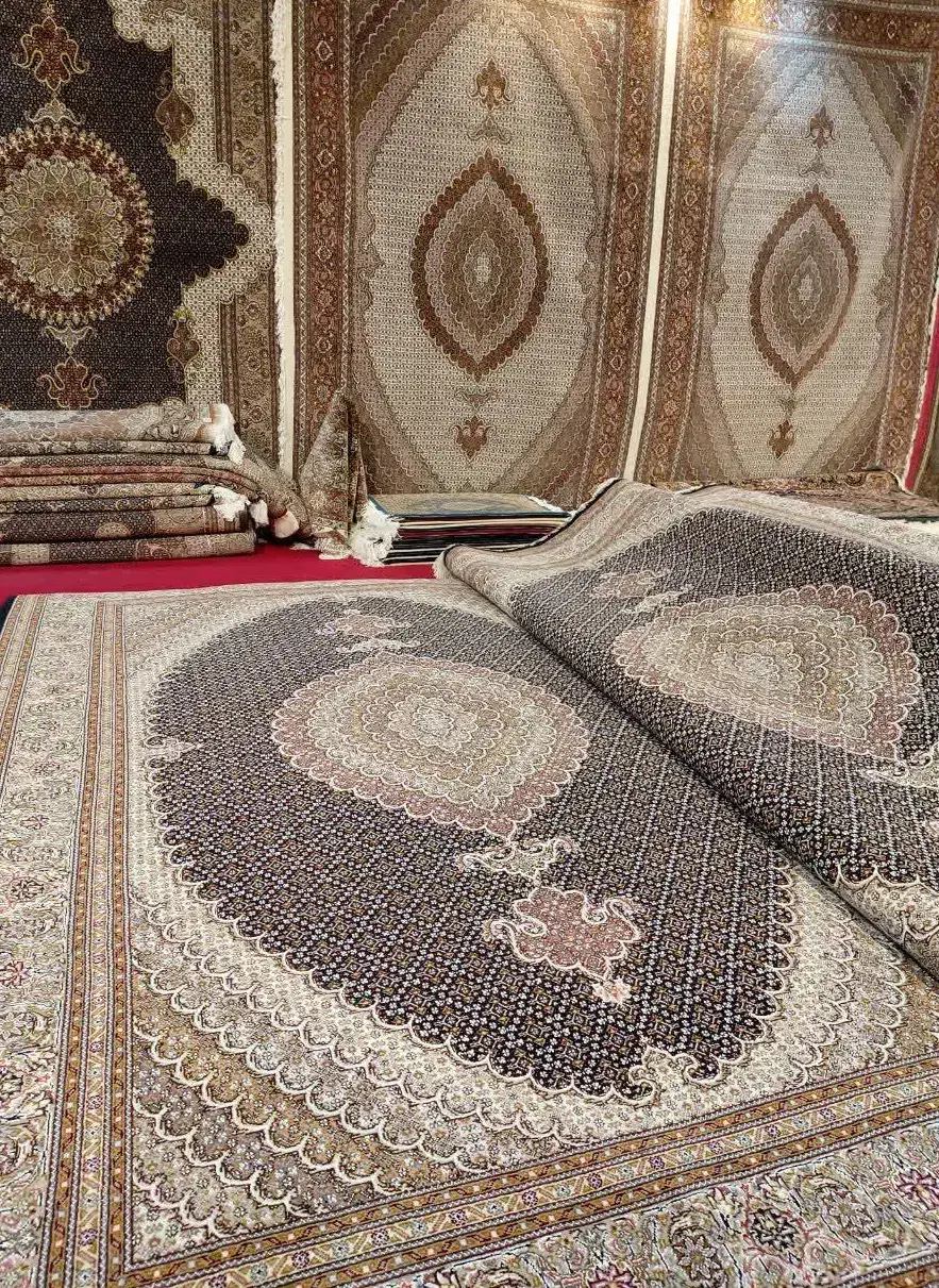 گالری‌خریداری‌فروش‌فرش همه‌نوع‌دستبافت‌در‌کل‌تهران|فرش|تهران, میدان ولیعصر|دیوار