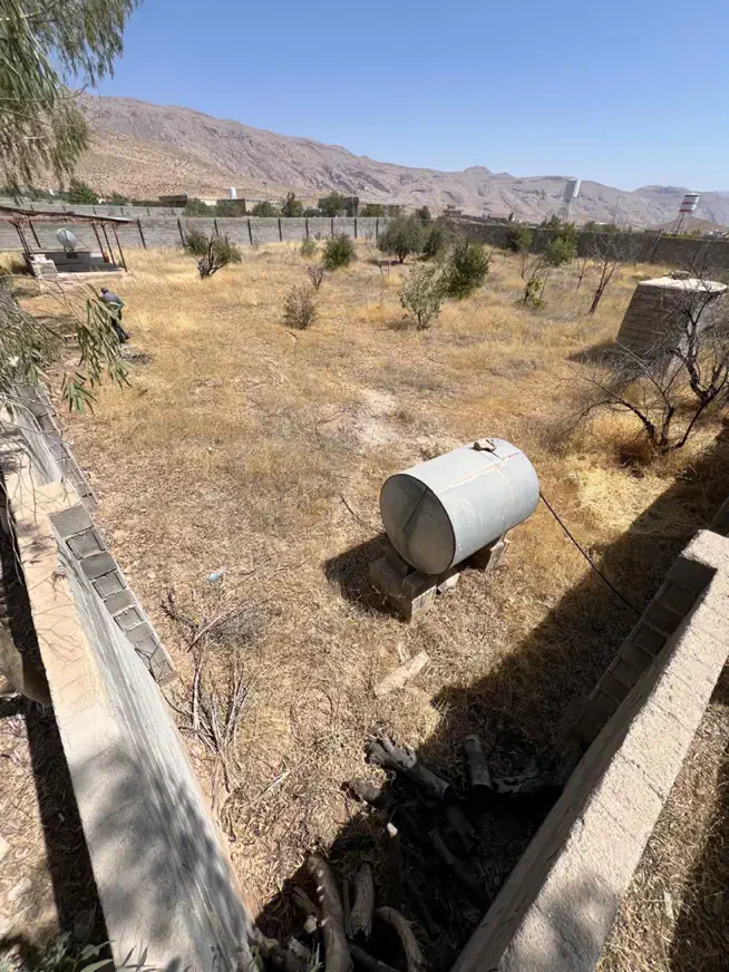 باغ 2200 متری با انشعابات کامل|فروش زمین و ملک کلنگی|شیراز, شهرک گلدشت حافظ‎|دیوار