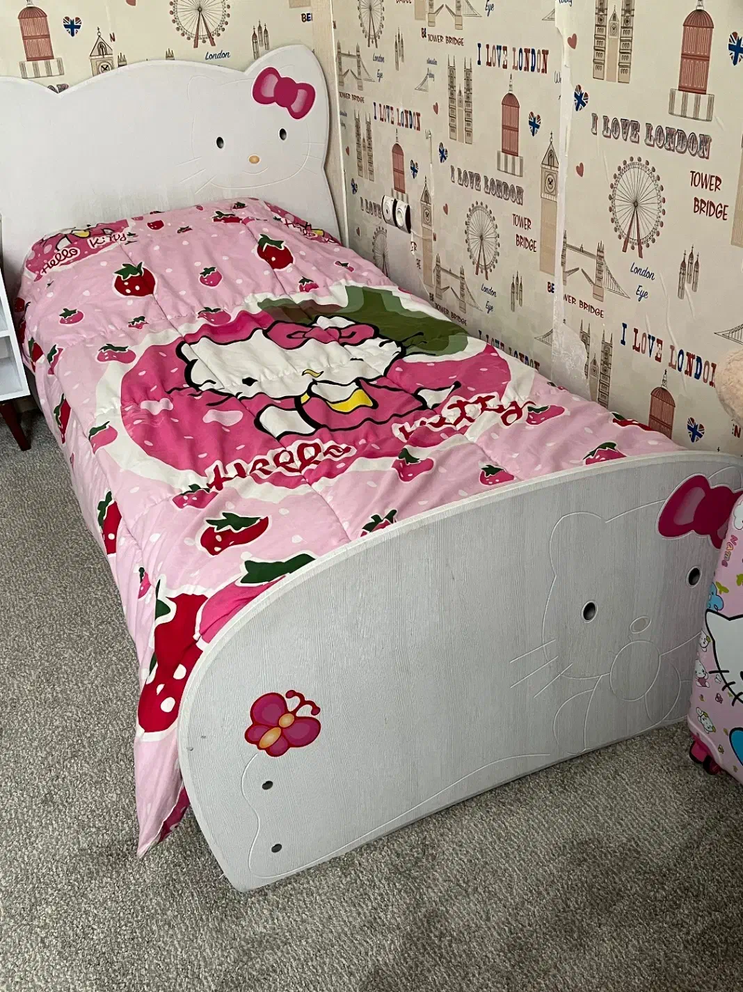 تخت و کمد کیتی|تخت و سرویس خواب|یزد, |دیوار