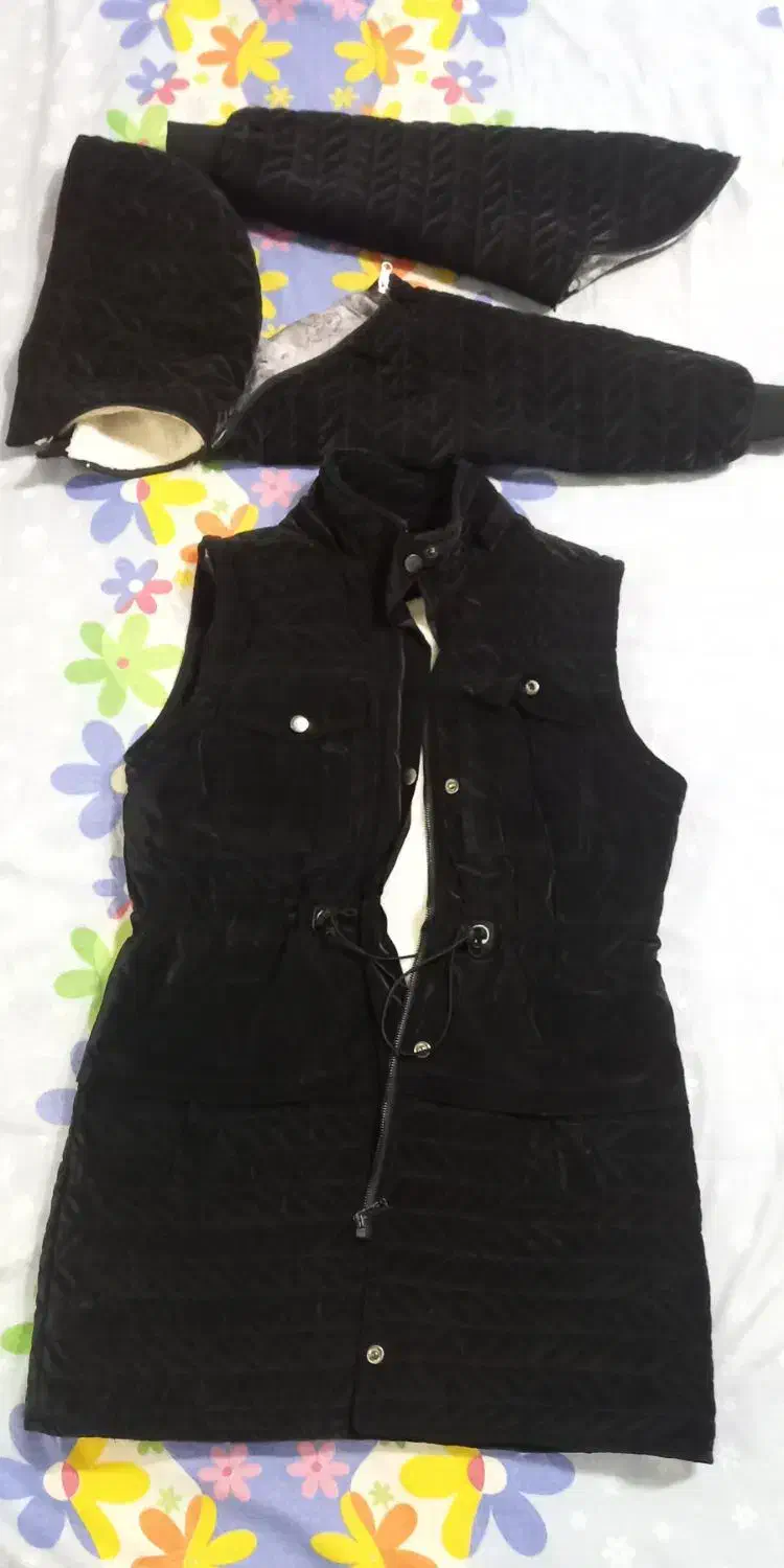 پوشاک|لباس|آستانه اشرفیه, |دیوار