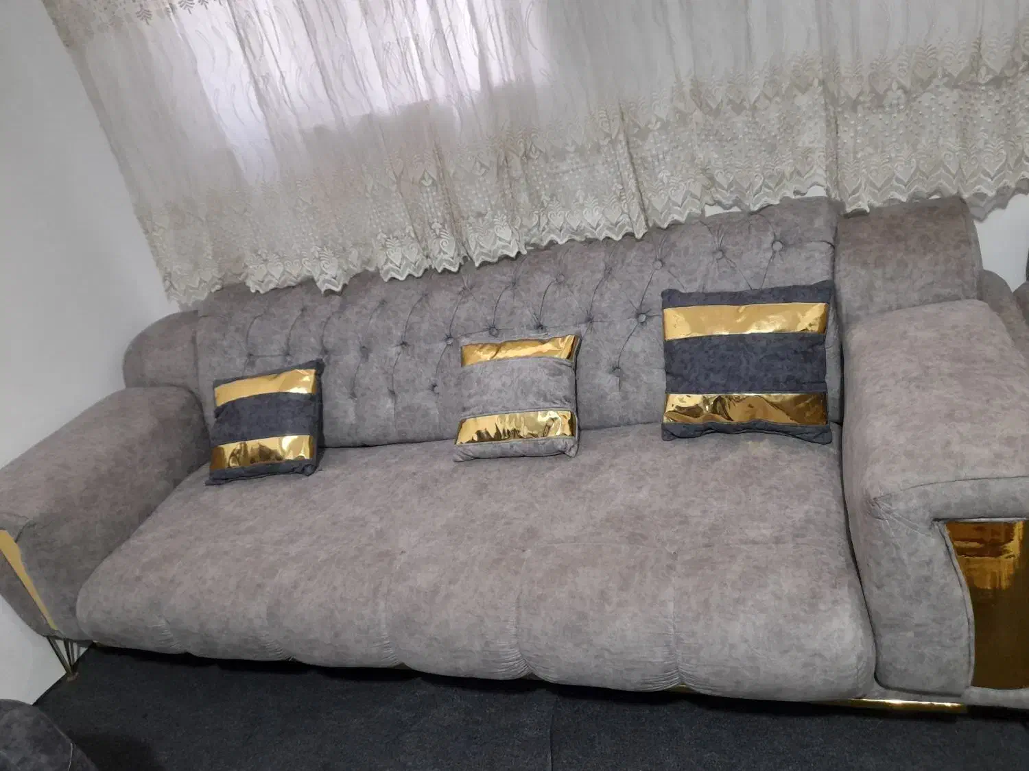 مبل ۷نفربا۷تاکوسن|مبلمان خانگی و میز عسلی|تایباد, |دیوار