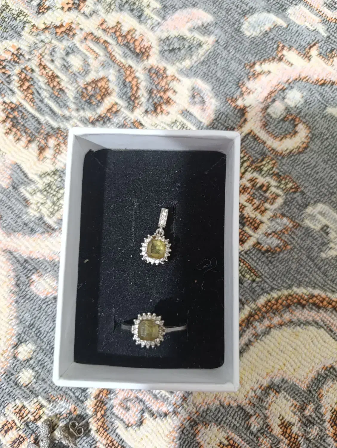 نیم ست نقره|جواهرات|بیرجند, |دیوار