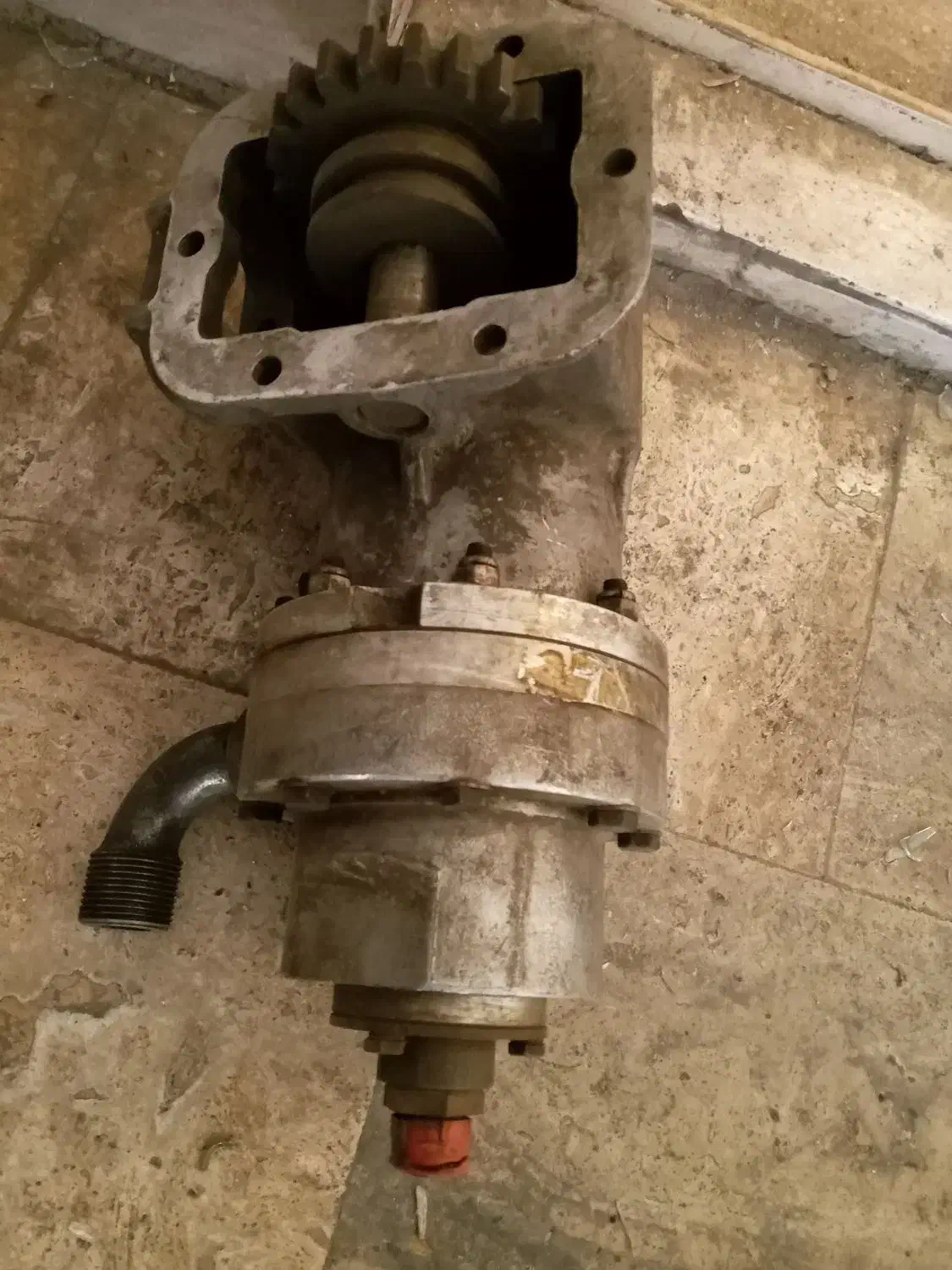 پمپ بغل گریربوکسی آمریکایی اینگلیسی...|ماشین‌آلات صنعتی|تهران, شمشیری|دیوار