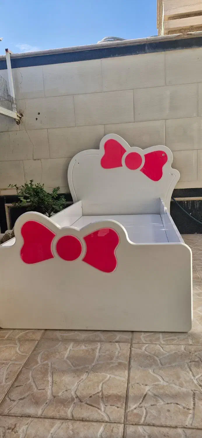 تخت خواب نوجوان|تخت و سرویس خواب|کازرون, |دیوار