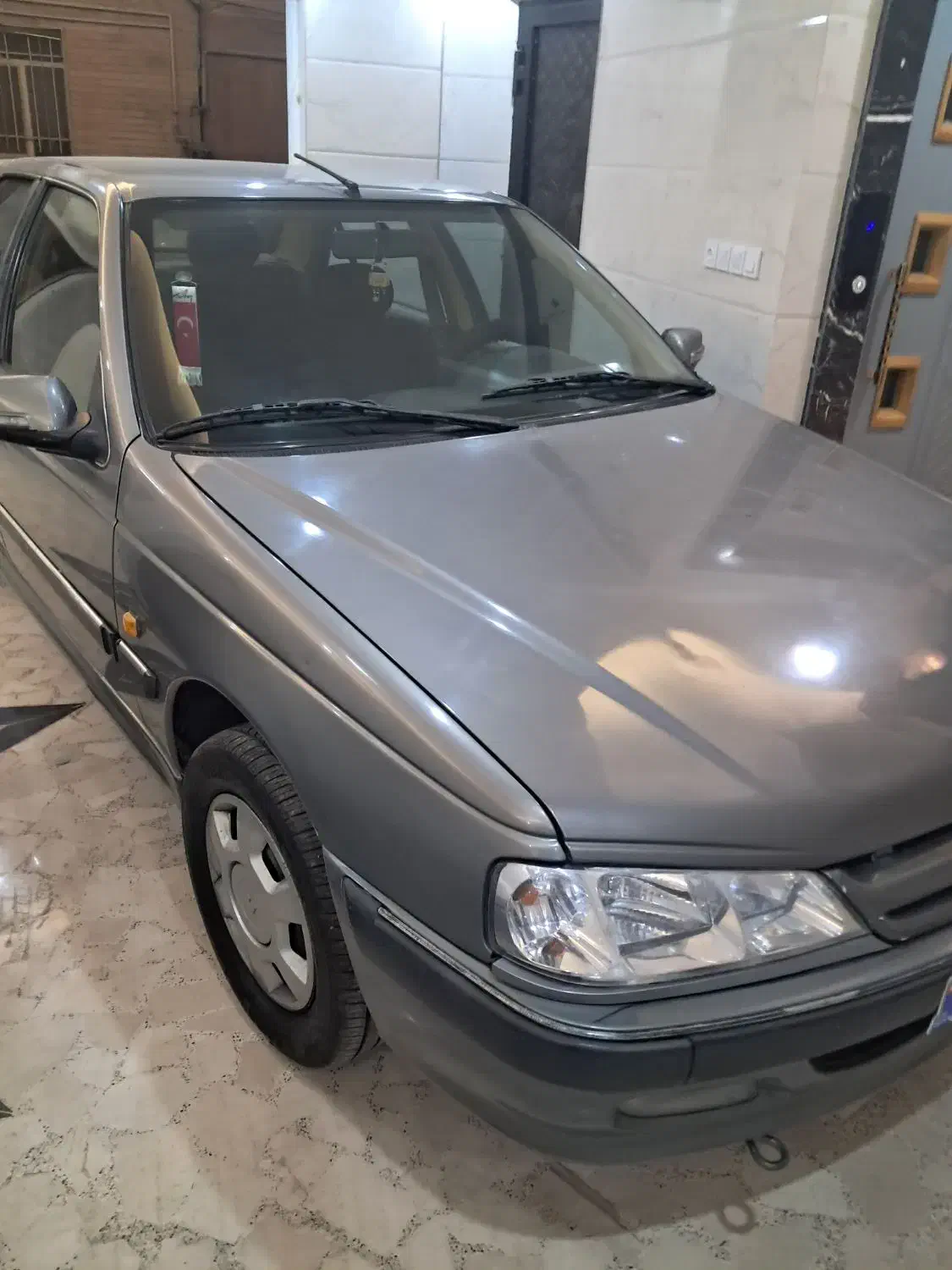 پژوپارس|خودرو سواری و وانت|فردیس, منظریه|دیوار