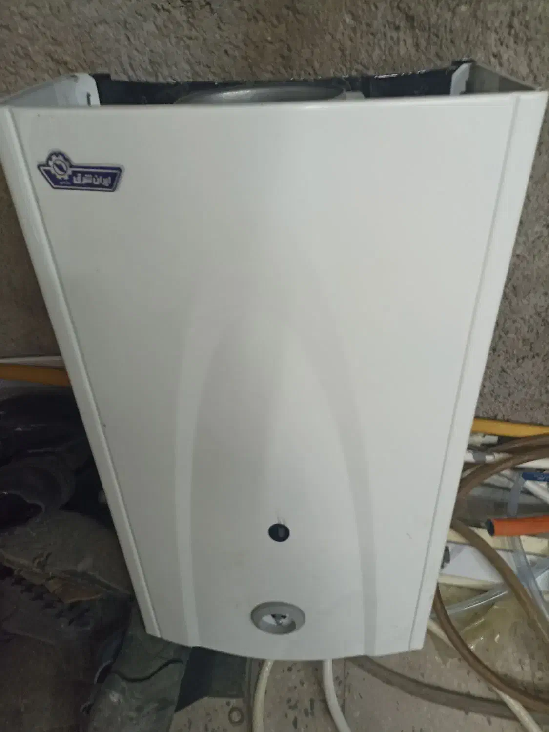 آبگرمکن  دیواری ایران شرق|آبگرمکن، پکیج، شوفاژ|برازجان, |دیوار