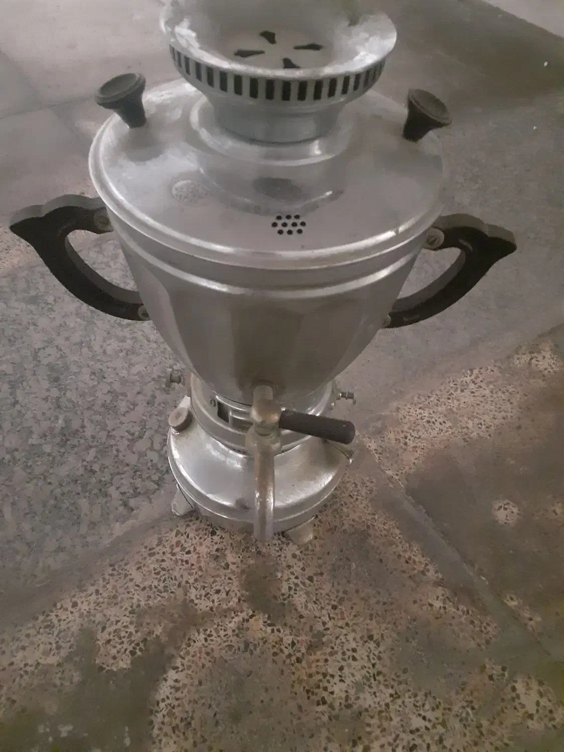 سماور نفتی عتیقه از جنس برنج|سماور، چایساز، قهوهساز|اهواز, کوروش|دیوار