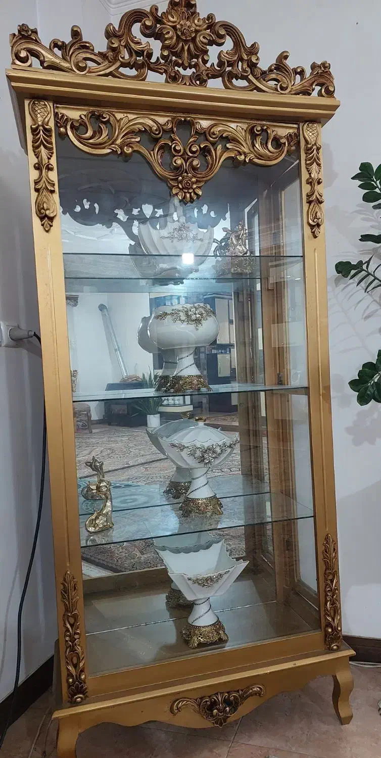 ویترین سلطنتی طلایی|بوفه، ویترین، کنسول|زرگرشهر, |دیوار