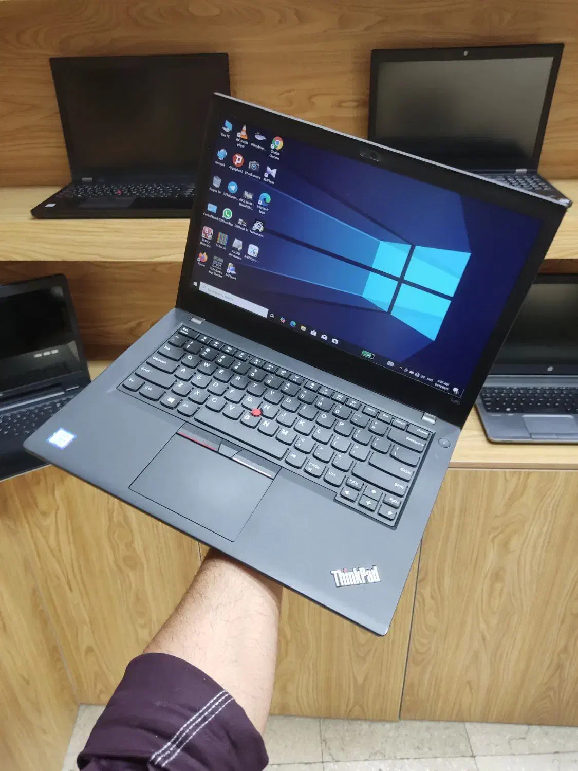 لپ تاپLenovo T480 i5نسل۸ رم۸/هارد256ssd/اسلیم|رایانه همراه|تهران, استخر|دیوار